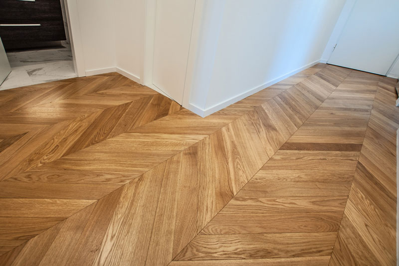 Chevron-gotovi-parket